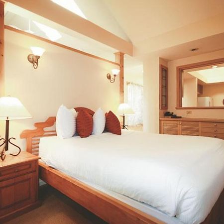 ויקטוריה Spinnakers Gastro Brewpub & Guesthouses מראה חיצוני תמונה